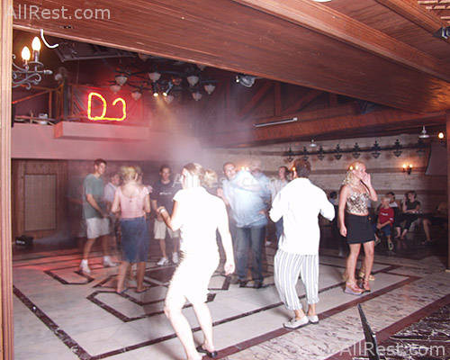 Akdeniz Mistral 38